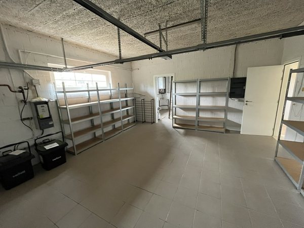 Garage apr&egrave;s