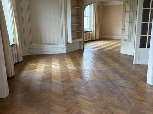Salon apr&egrave;s